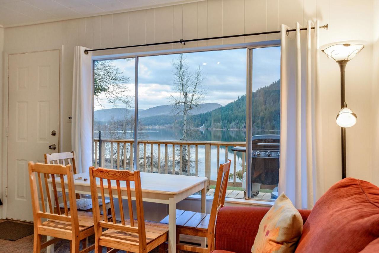 Green Acres Lakeside Resort Salt Spring Island Ganges Exterior photo